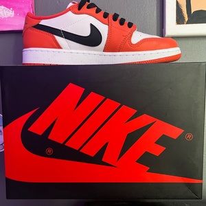 Air Jordan 1 low OG size 7Y size in boys